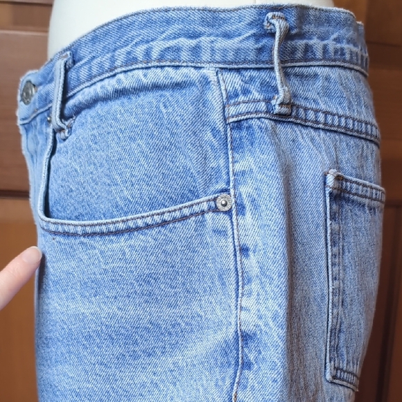 GUESS x Georges Marciano Women's Blue Jean Shorts - Picture 8 of 8